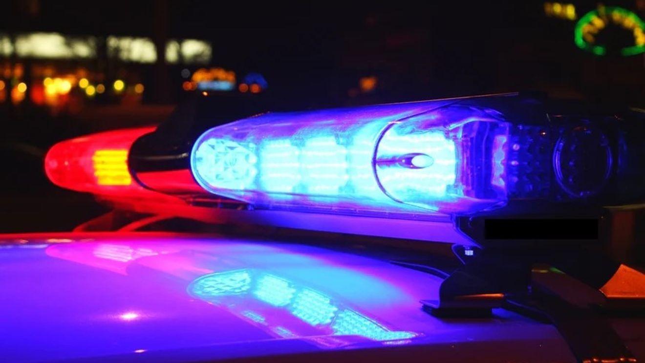 Police lights pictured in the identity-theft report